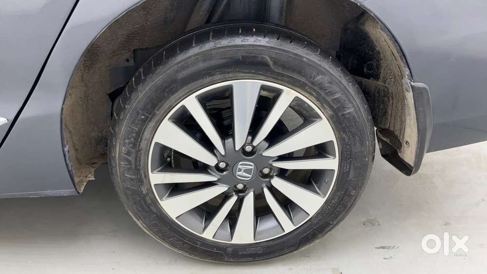 Honda City 1.5 V Mt, 2023, Petrol