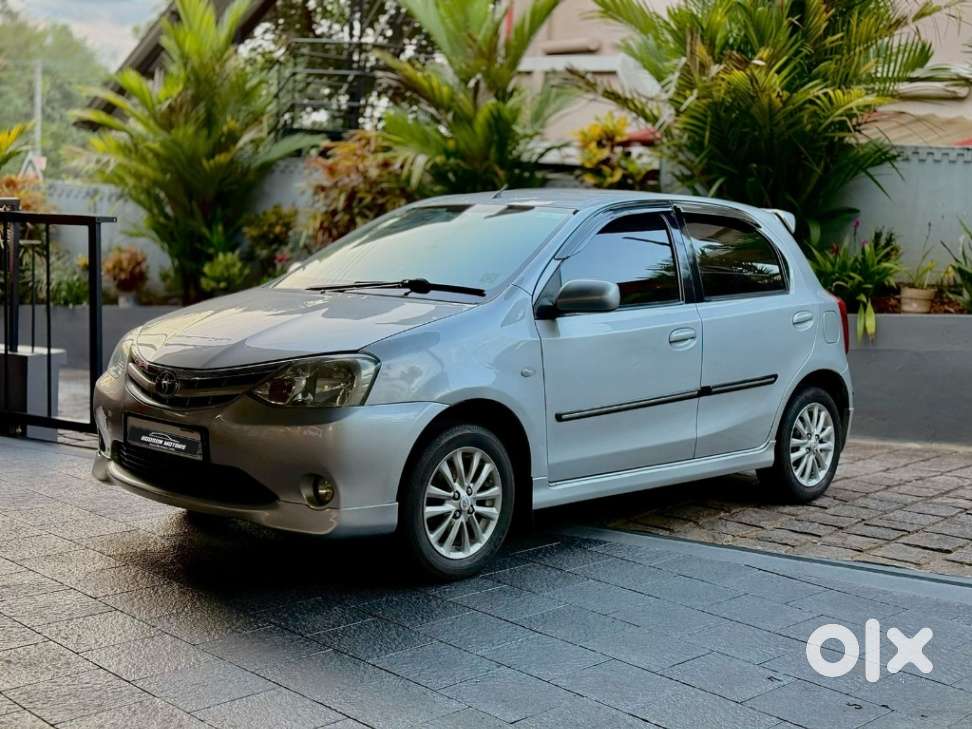 Toyota Etios Liva, 2012, Petrol