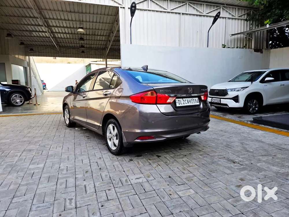 Honda City 1.5 V 4th Gen I-vtec Mt, 2016, Petrol