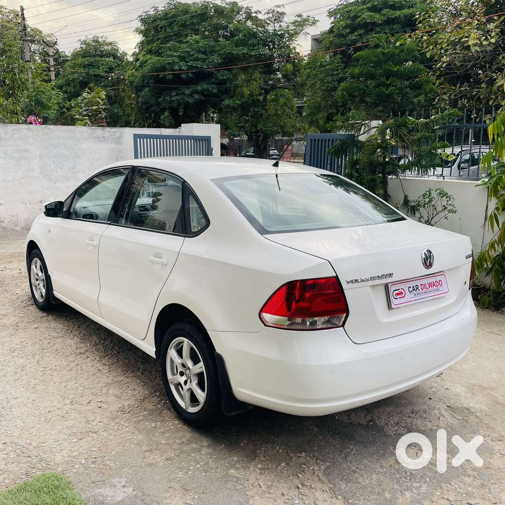 Volkswagen Vento 1.6 Highline Plus 16 Alloy, 2013, Petrol