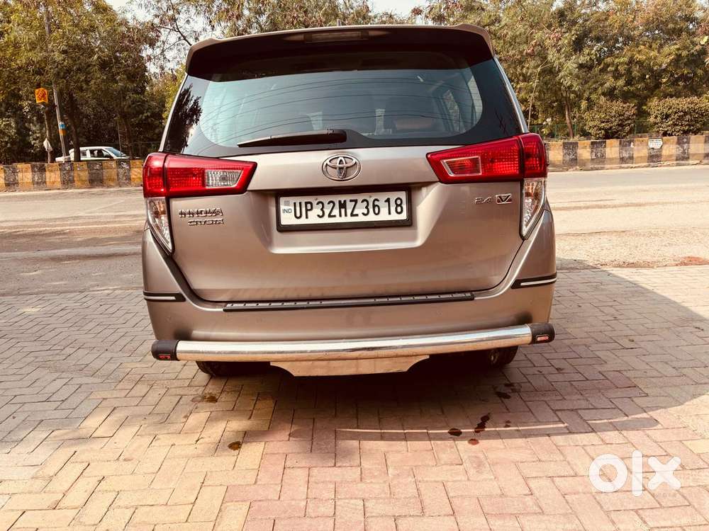 Toyota Innova Crysta 2.4 Vx Mt, 2022, Diesel