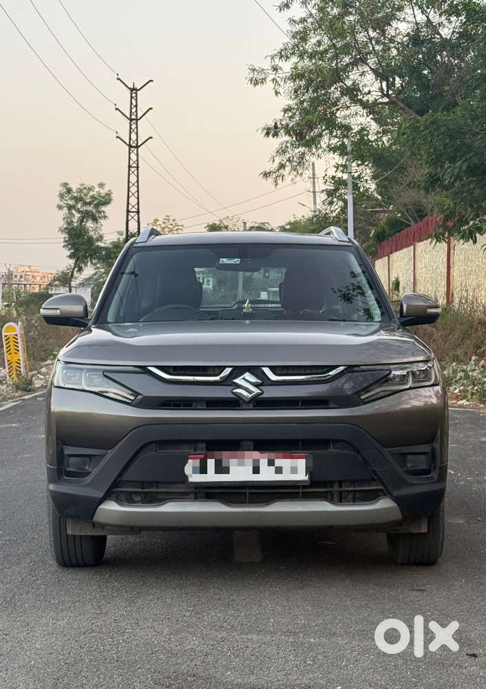 Maruti Suzuki Brezza 1.5 Zxi Cng Dual Tone, 2024, Cng & Hybrids