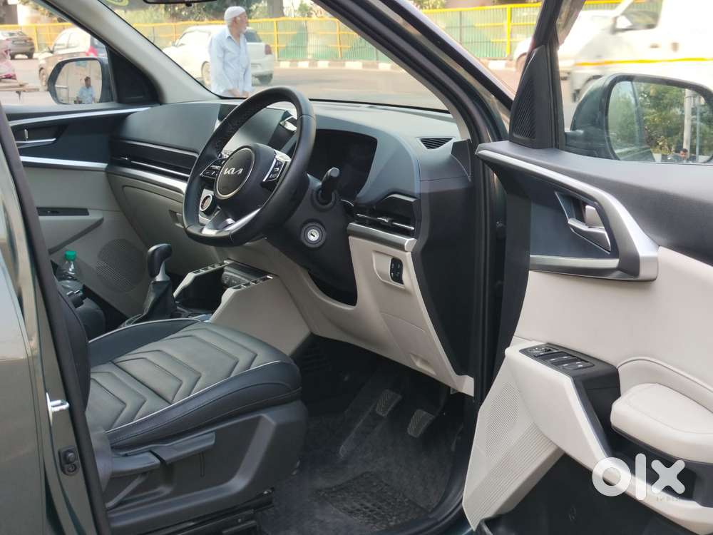 Kia Carens G1.5 6mt Gravity, 2025, Petrol