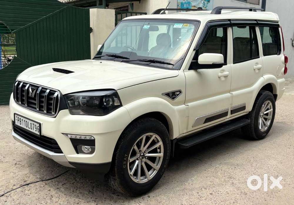Mahindra Scorpio Classic, 2025, Diesel