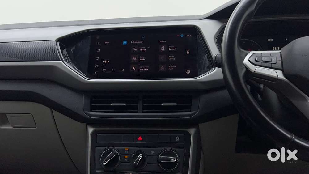 Volkswagen Taigun 1.0 Tsi Highline At, 2022, Petrol