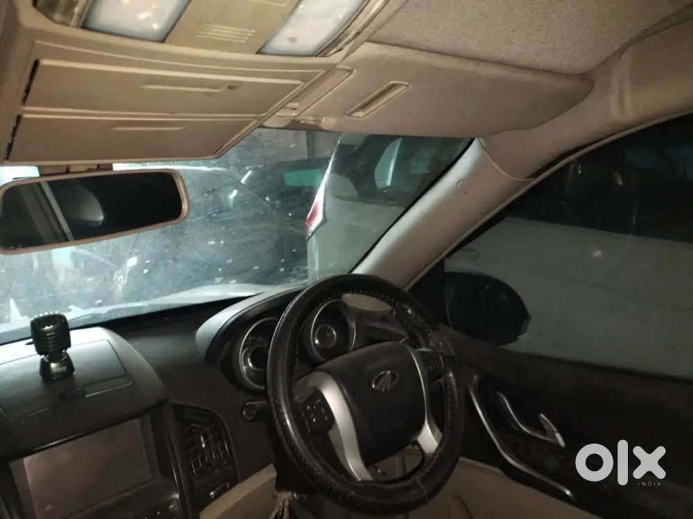 Mahindra Xuv500 2016 Diesel 68000 Km Driven