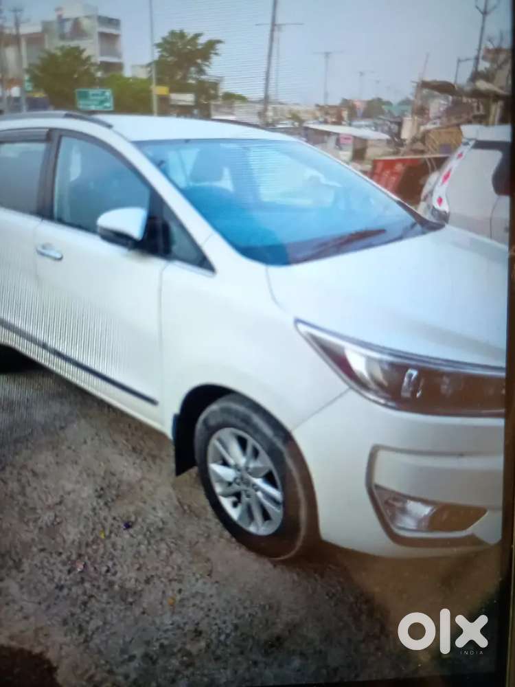 Toyota Innova Crysta 2018