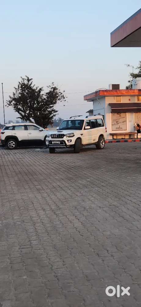 Mahindra Scorpio 2021 Diesel 64000 Km Driven