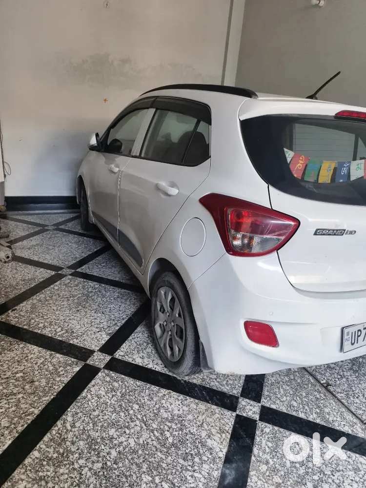 Hyundai Grand I10 Sportz 2015