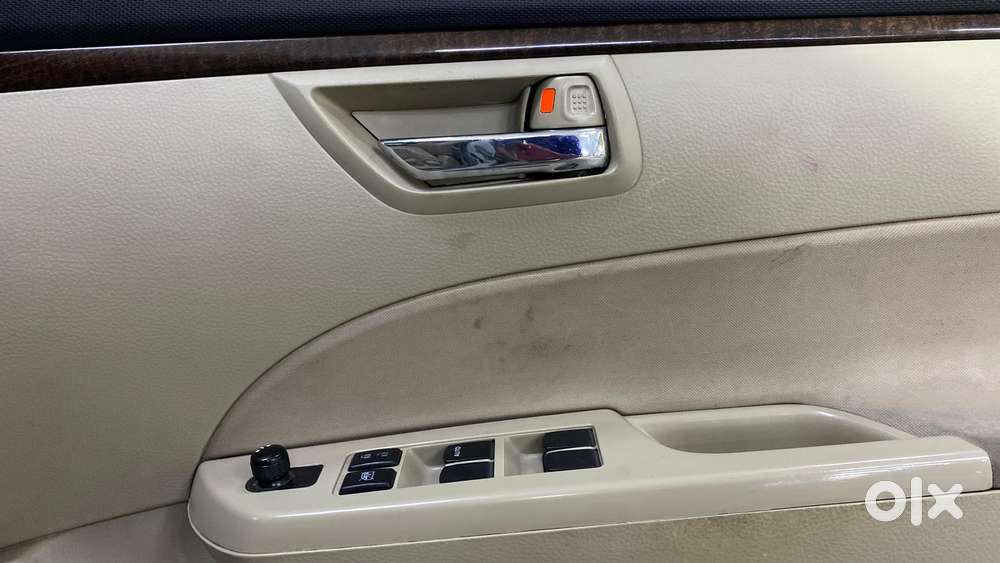 Maruti Suzuki Swift Dzire Zxi, 2013, Petrol