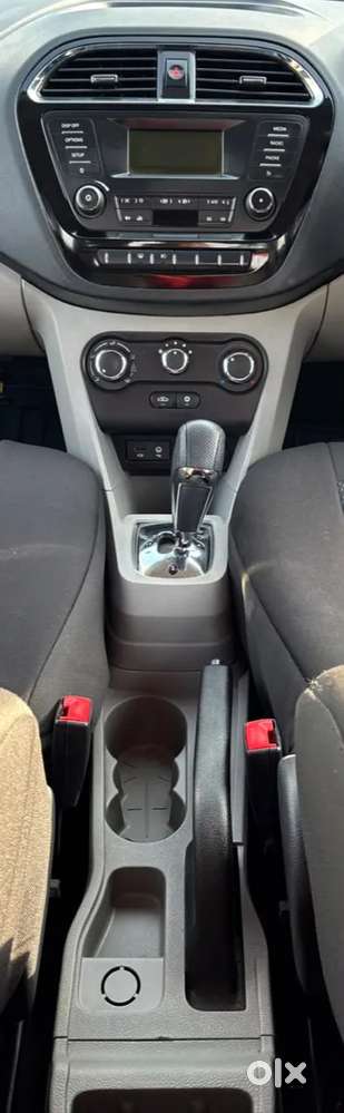 Tata Tiago Xza, 2018, Petrol