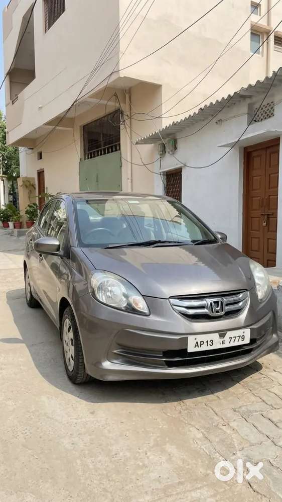 Honda Amaze 1.5 V 2013