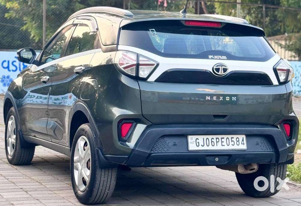 Tata Nexon 1.2 Revotron Xm (s), 2020, Petrol
