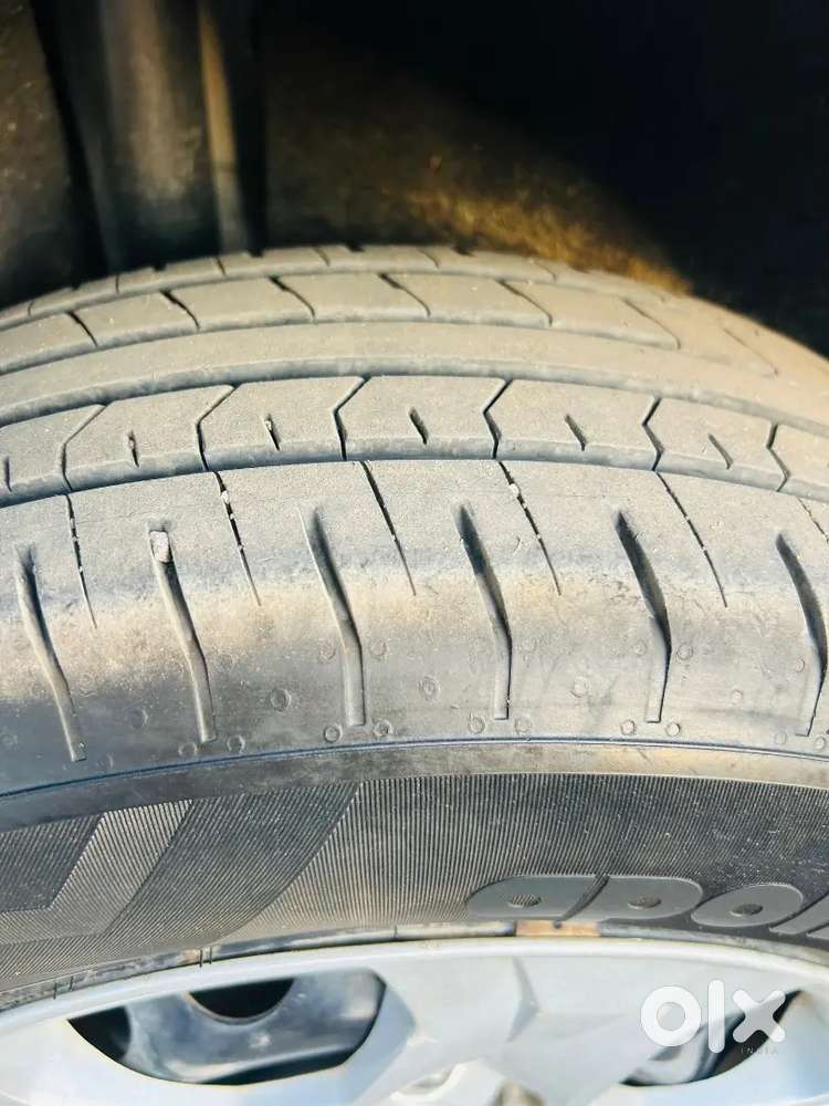 अच्छी कंडिशन कार  80000 चली