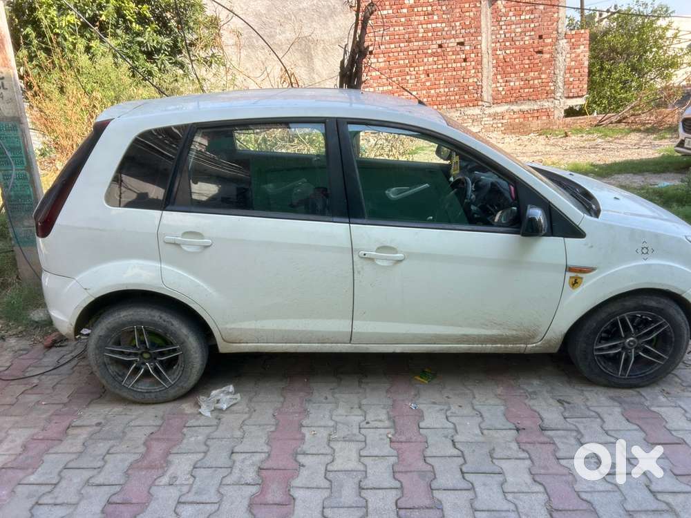 Ford Figo Diesel Zxi 2015