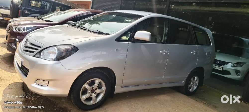 Toyota Innova 2010 Diesel 290000 Km Driven