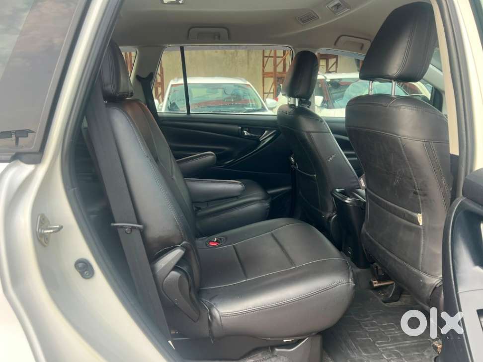 Toyota Innova Crysta 2.8 Gx At, 2024, Diesel