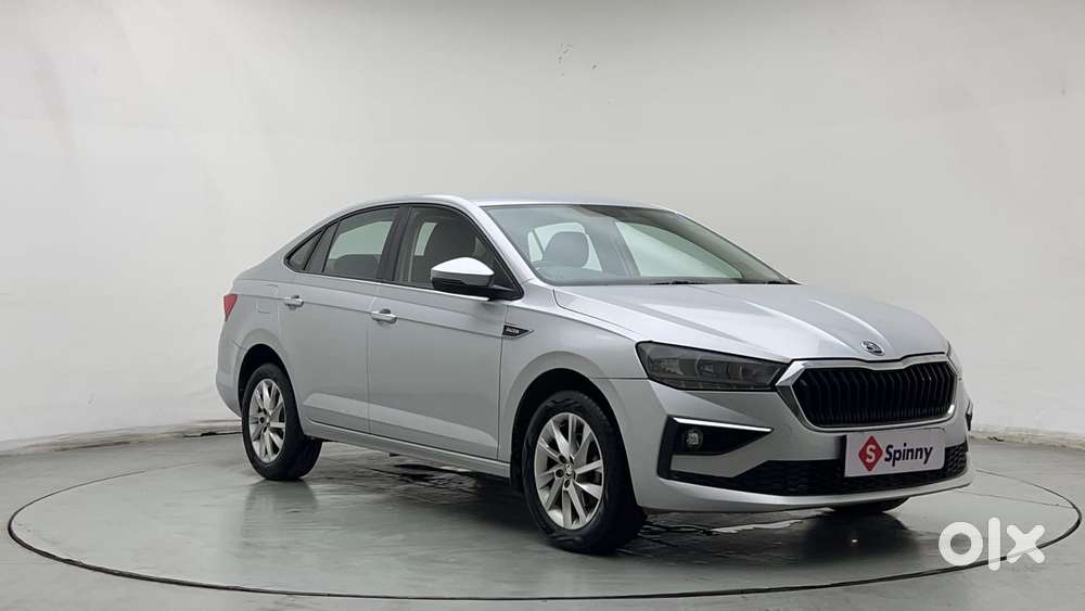 Skoda Slavia Ambition 1.0l Tsi At, 2022, Petrol