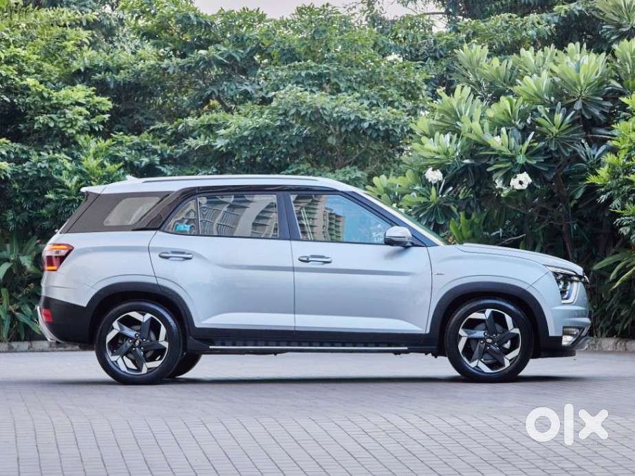 Hyundai Alcazar 2.0 Signature (o) Petrol At 6 Str, 2022, Petrol