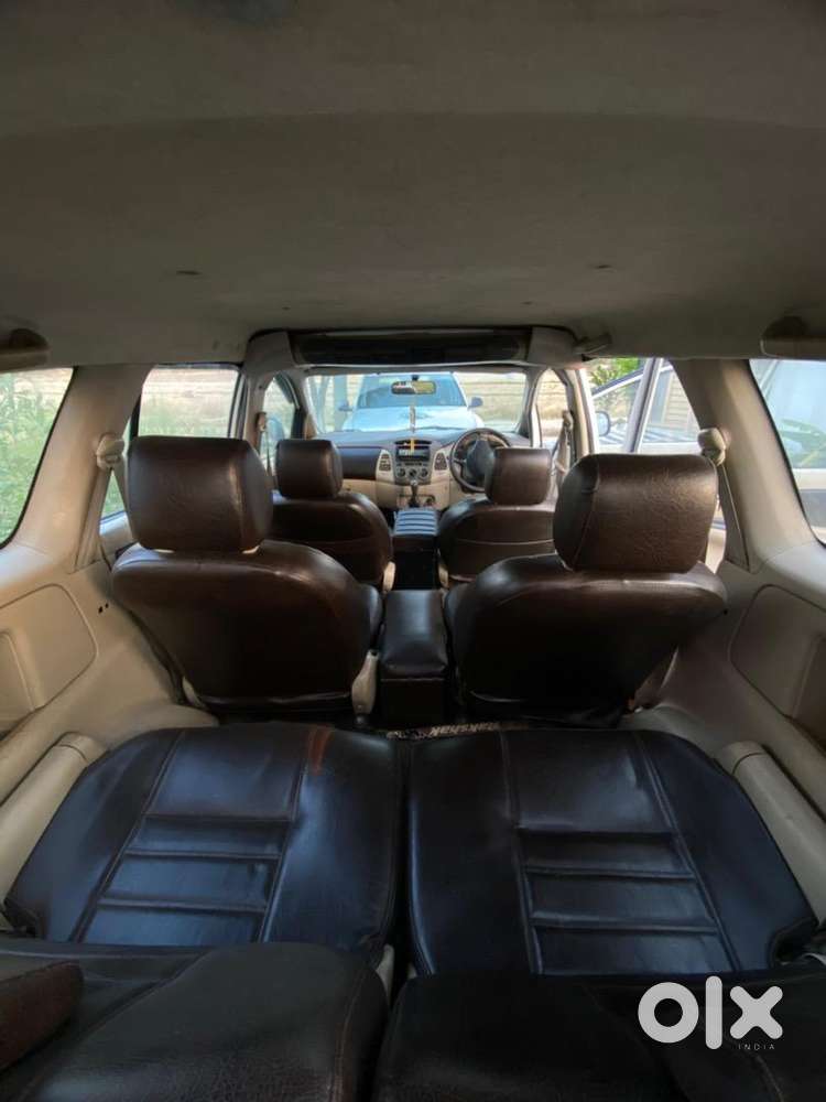 Toyota Innova 2006 Brand New Condition ️