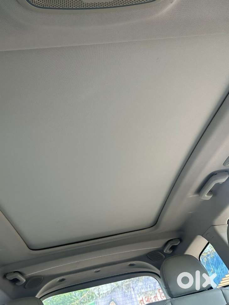 Mahindra Xuv700 2.0 Ax 5 Petrol At Str, 2023, Petrol