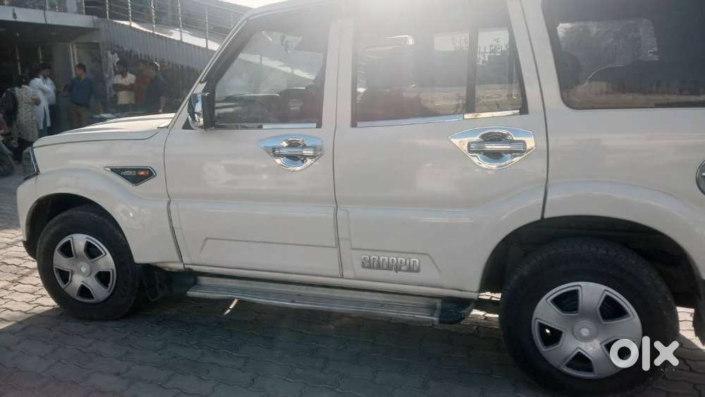 Mahindra Scorpio S2, 2016