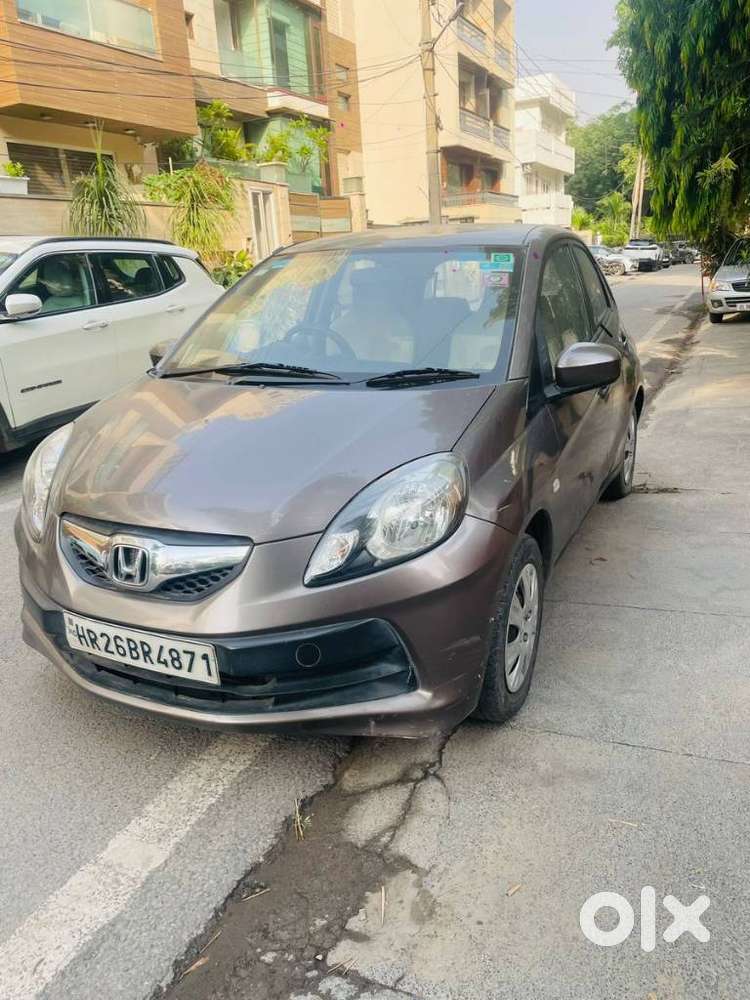 Honda Brio V Mt, 2012, Petrol