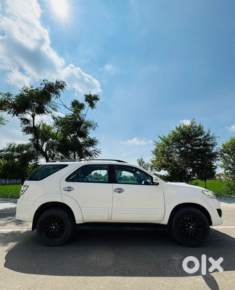 Toyota Fortuner 2011-2016 4x2 Manual, 2014, Diesel