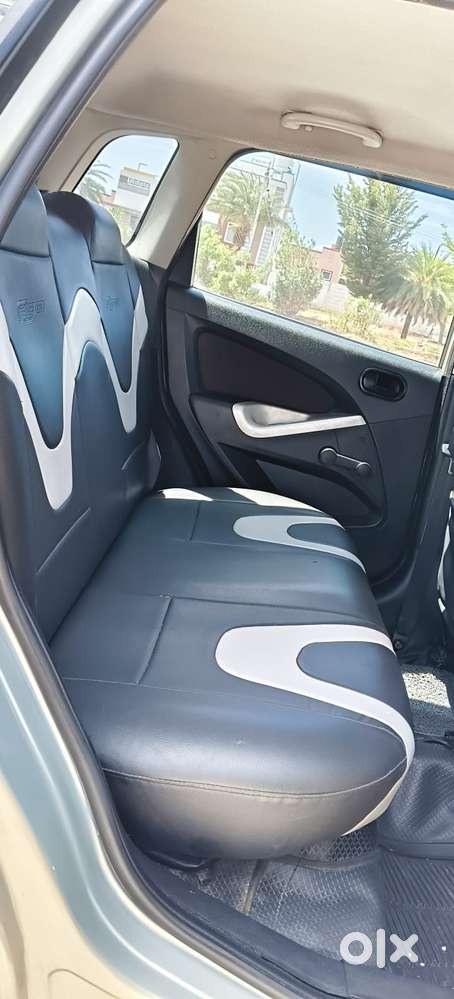 Ford Figo Diesel Titanium, 2012, Diesel