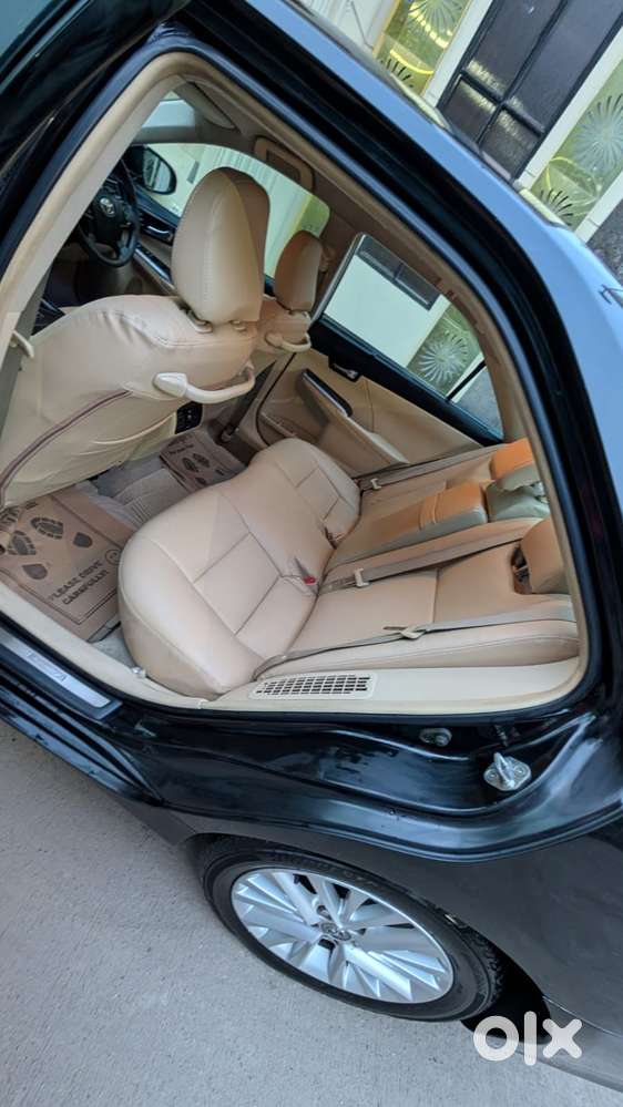 Toyota Camry Hybrid, 2016, Cng & Hybrids