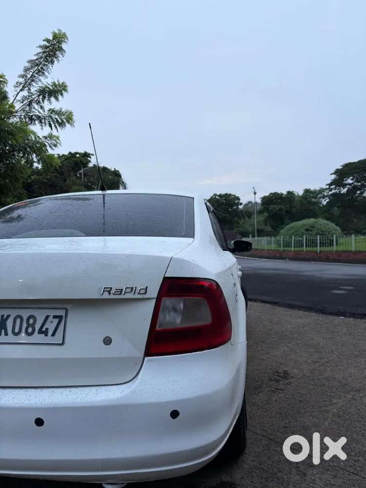 Skoda Rapid Tsi Active 2012