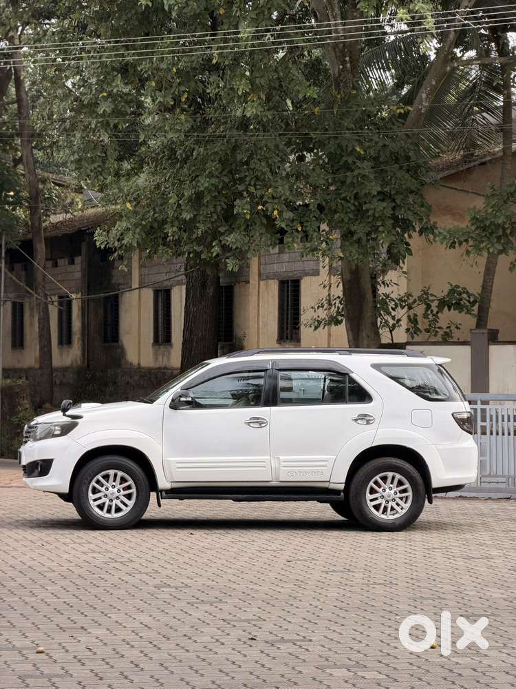 Toyota Fortuner 3.0 4x2 Automatic, 2012, Diesel