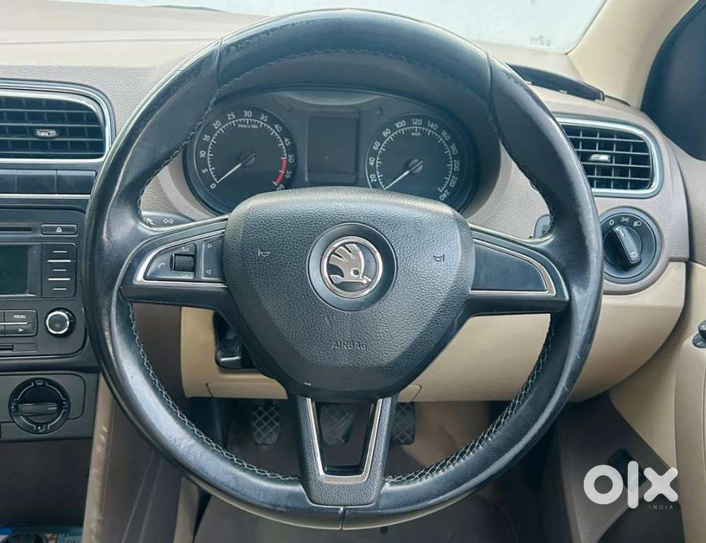 Skoda Rapid 2013-2016 1.5 Tdi At Ambition With Alloy Wheel, 2015, Di..