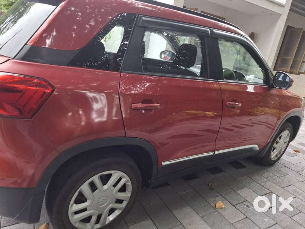 Maruti Suzuki Brezza 1.5 Vxi At Smart Hybrid, 2021, Petrol