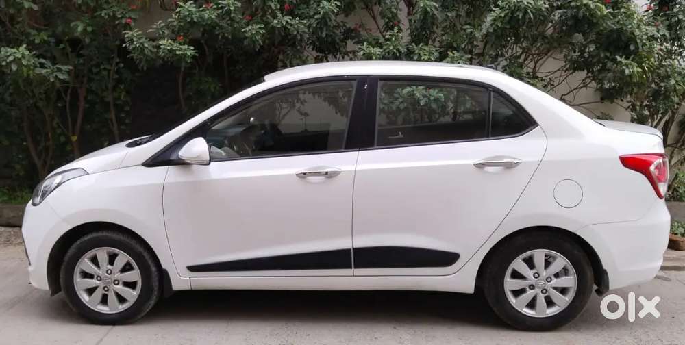 Hyundai Xcent 2015 Petrol 50000 Km Driven Urgent To Sell