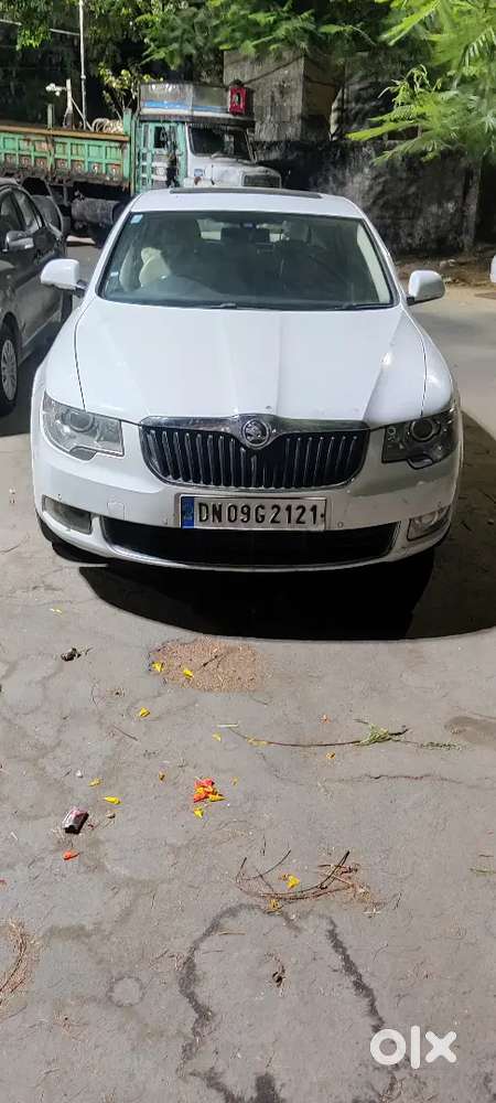 Skoda Superb 2011