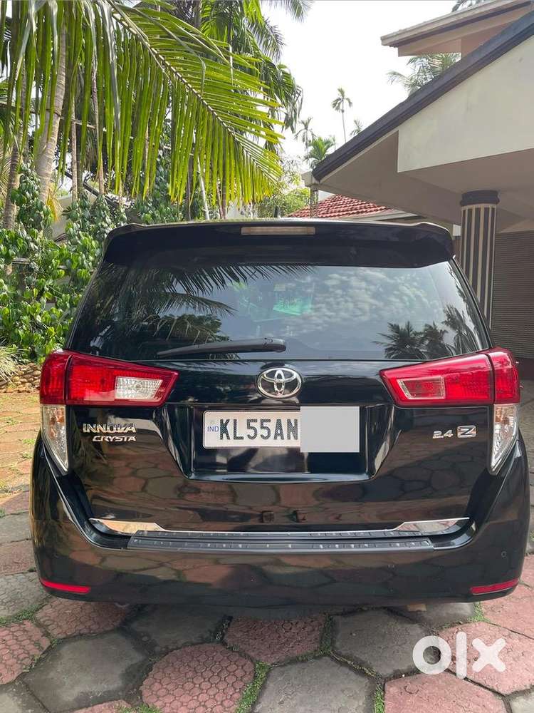Toyota Innova Crysta 2021 Diesel Well Maintained