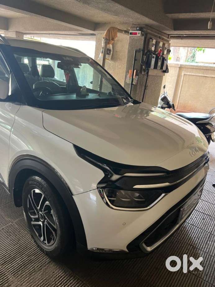 Kia Carens, 2022, Petrol