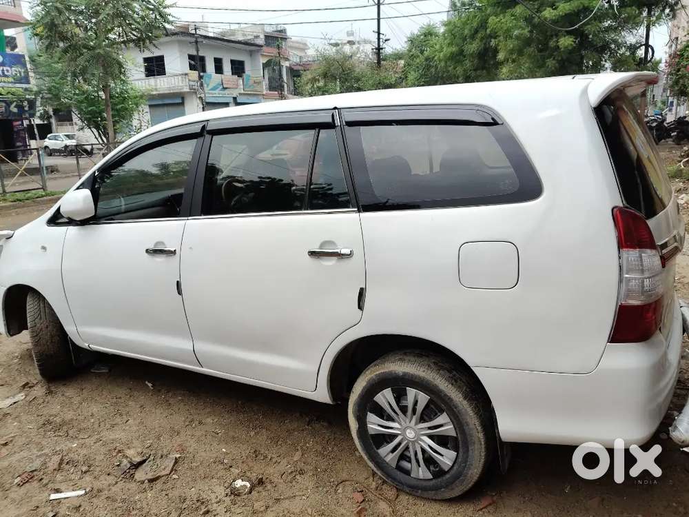 Toyota Innova 2016 Diesel 1st Owner