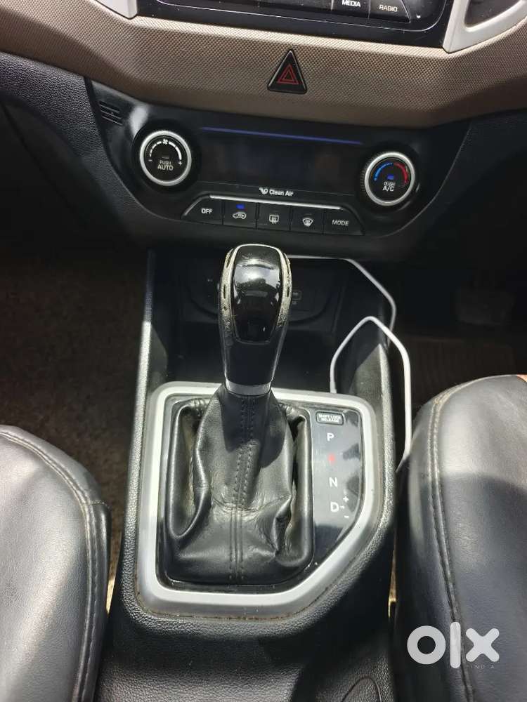 Hyundai Creta 1.6 Diesel At Sunroof