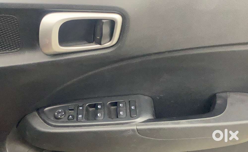 Hyundai Venue Sx Plus Turbo Dct, 2019, Petrol