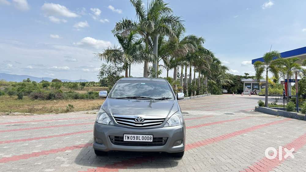 Toyota Innova 2.5 V 7 Str, 2011, Diesel