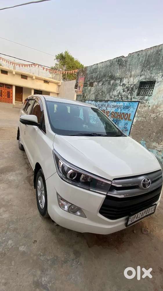 Toyota Innova Crysta 2017 Diesel Well Maintained