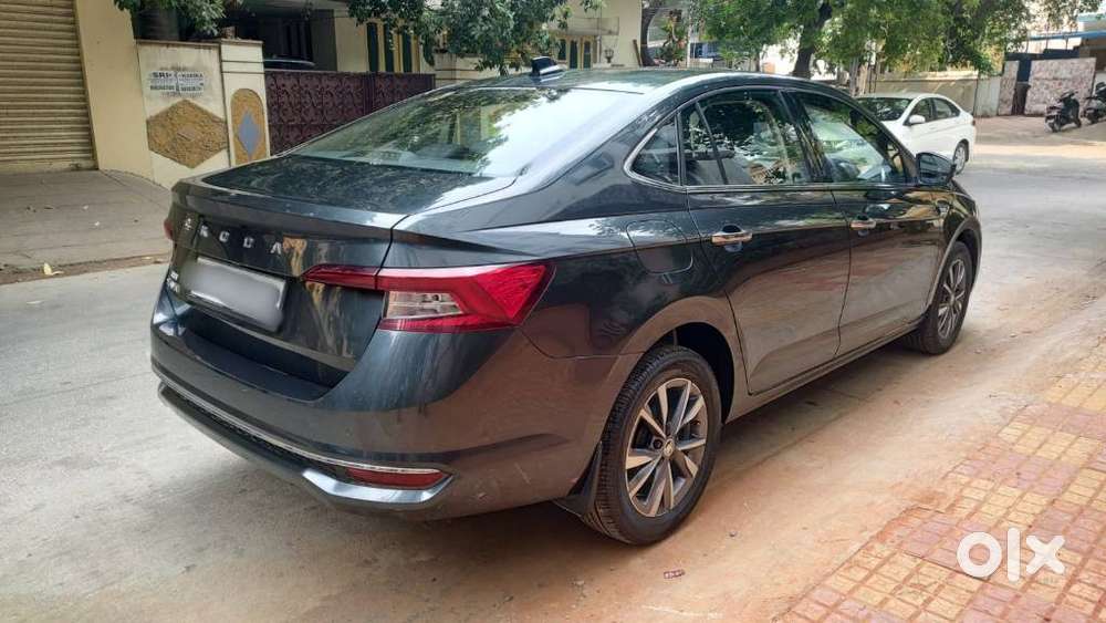 Skoda Slavia 1.0 Tsi Style At, 2022, Petrol