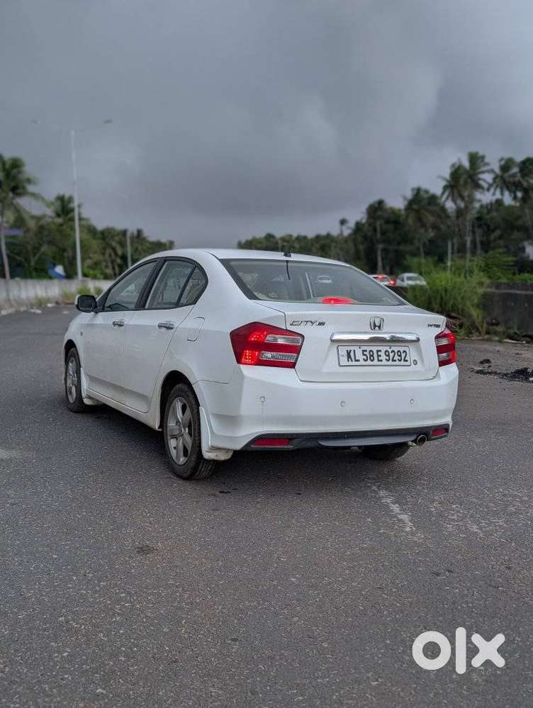Honda City 1.5 E Mt, 2011, Petrol