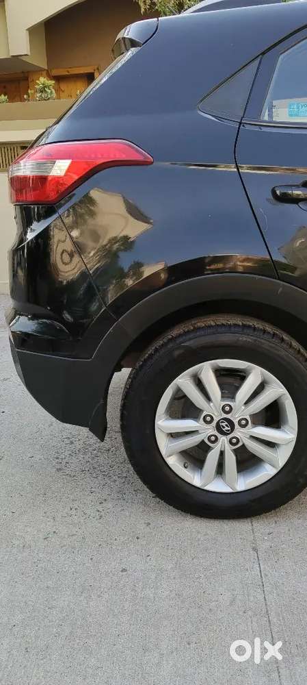 Creta Top Model Argent Sell