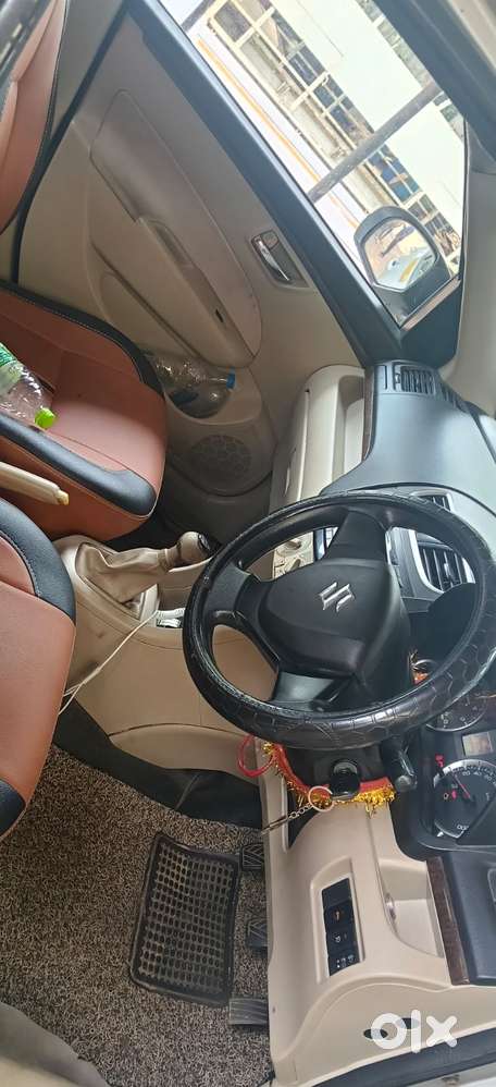 Maruti Suzuki Swift Dzire Vdi Optional, 2015, Diesel