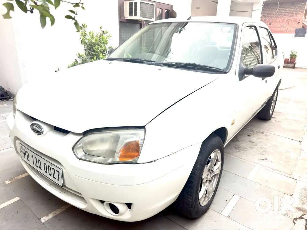 Ford Icon On In Neat And Clean Condition
