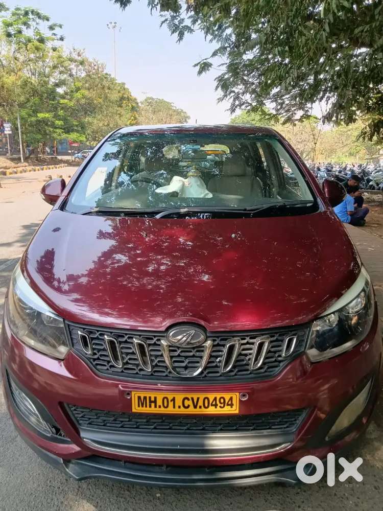 Mahindra Marazzo M8 2018