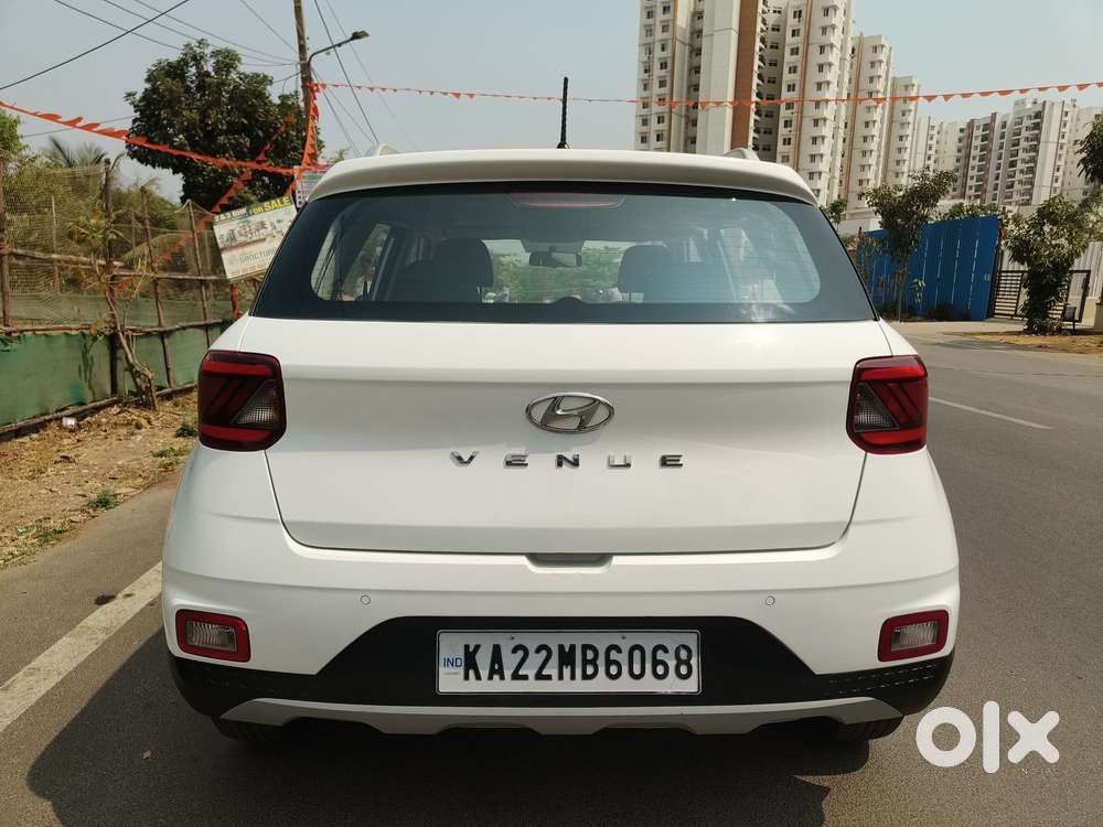 Hyundai Venue 1.2 S (o), 2019, Petrol